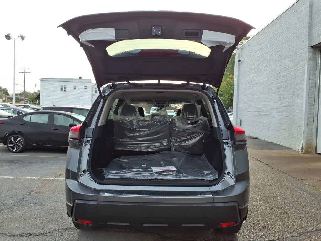 2027 Nissan Rogue SV