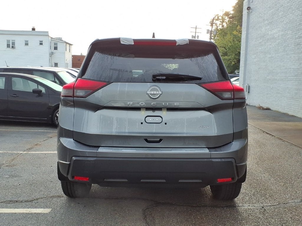2027 Nissan Rogue SV