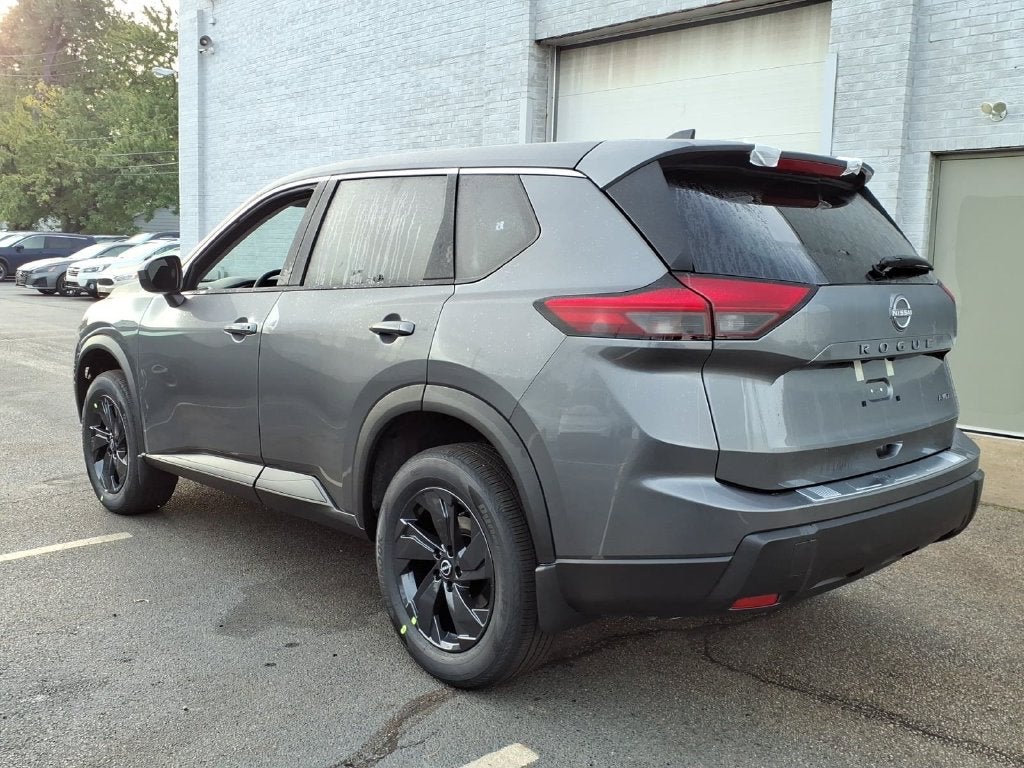 2027 Nissan Rogue SV