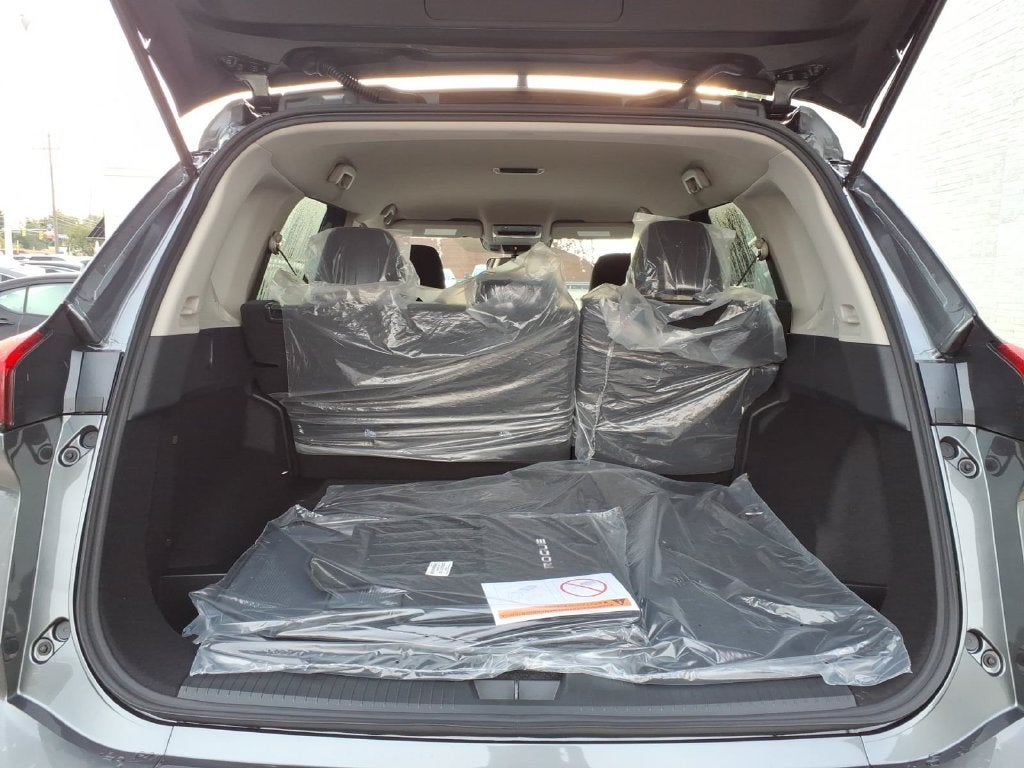 2027 Nissan Rogue SV