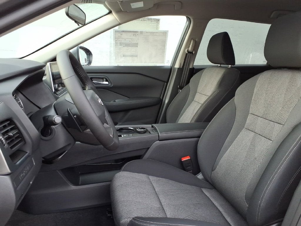 2027 Nissan Rogue SV
