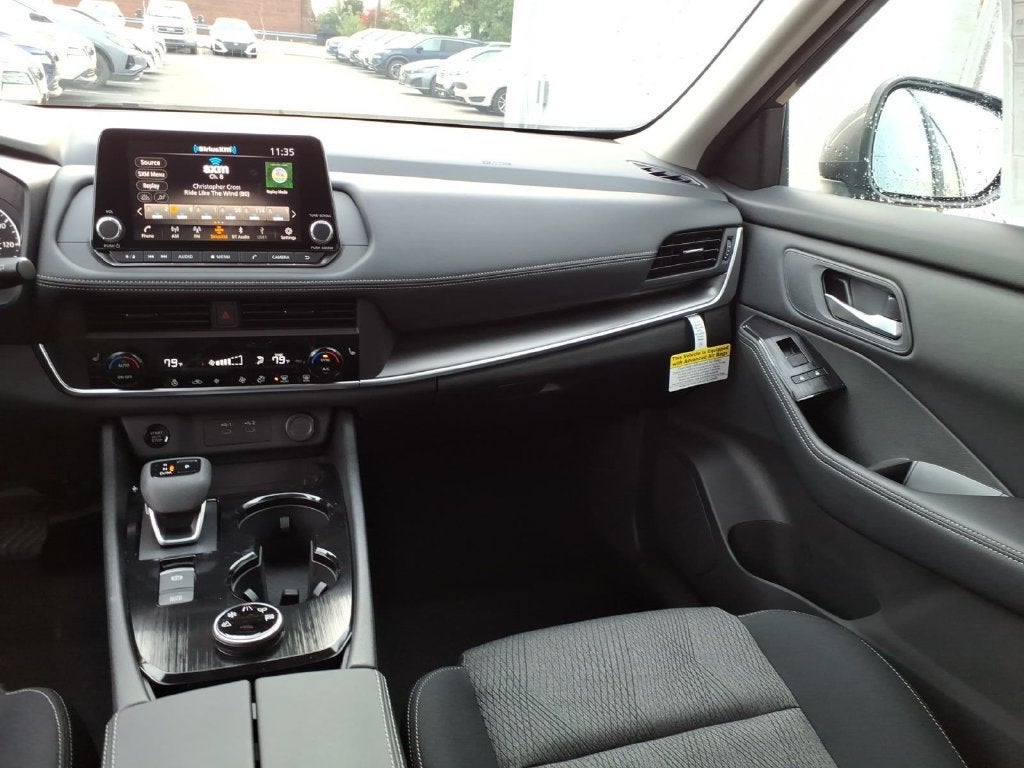 2027 Nissan Rogue SV