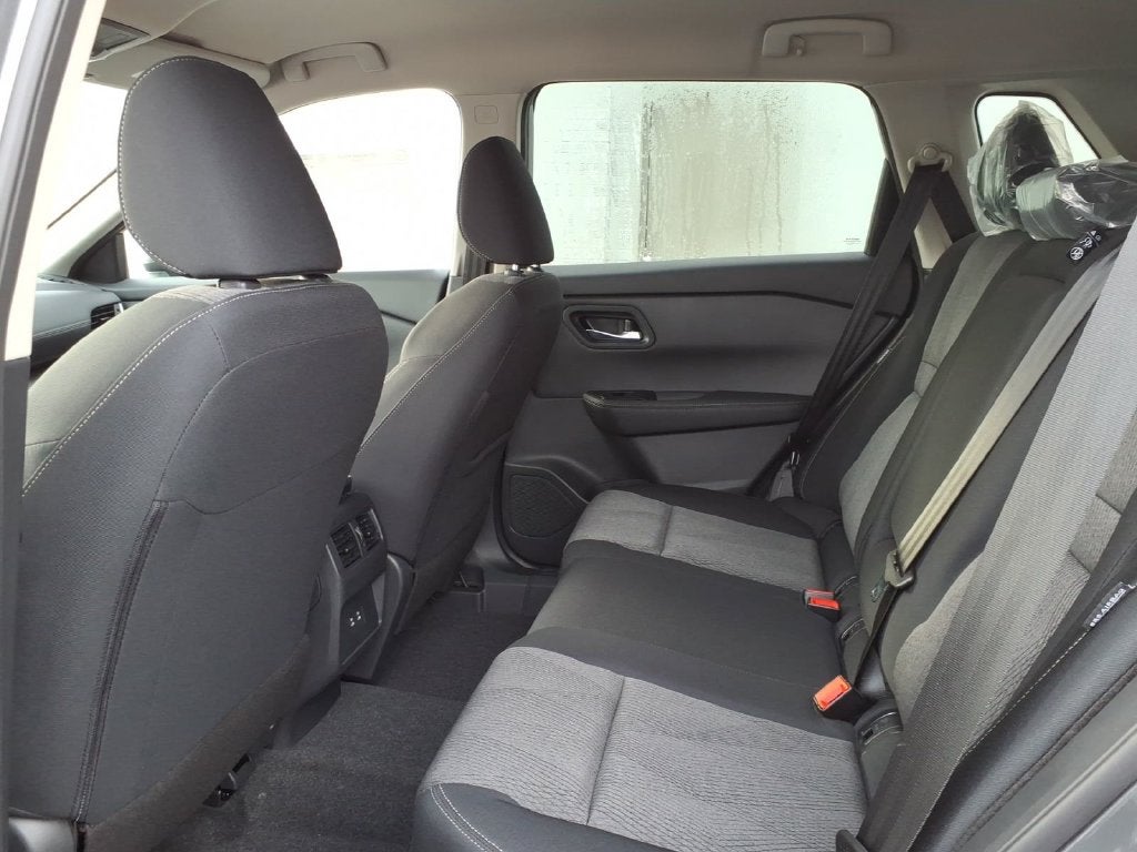 2027 Nissan Rogue SV