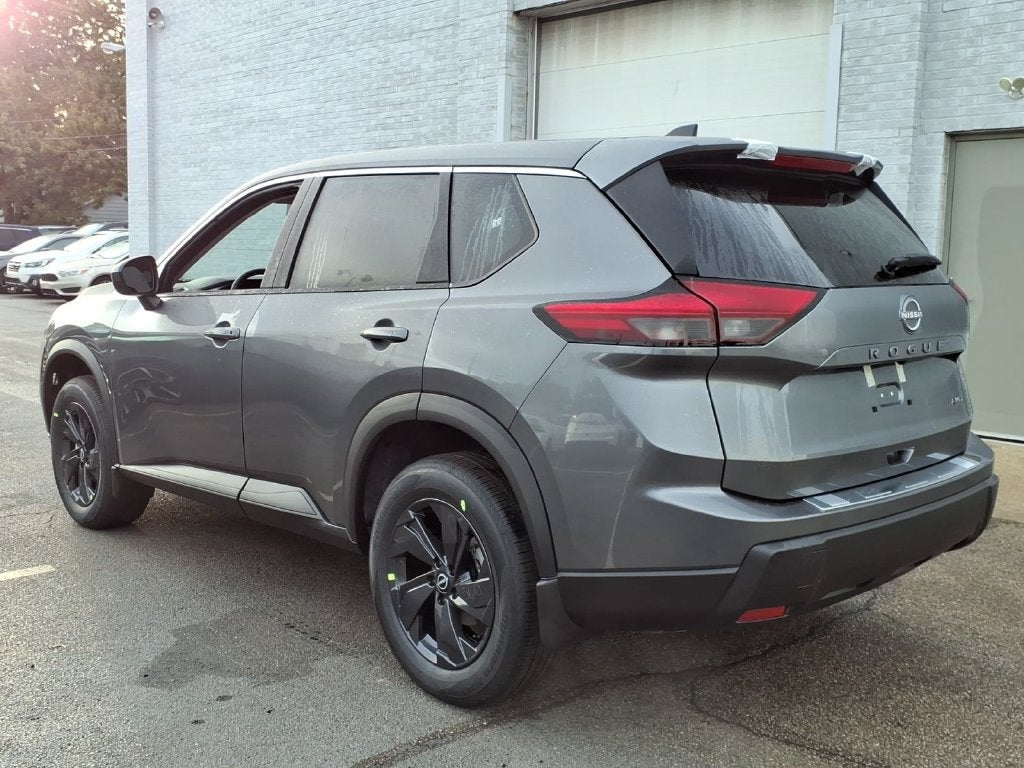 2027 Nissan Rogue SV