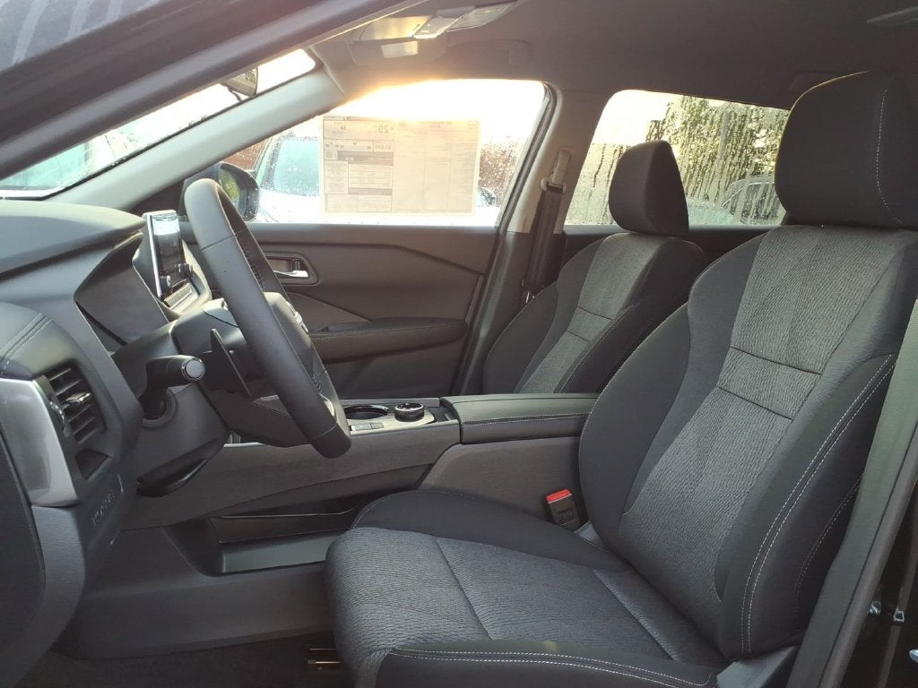 2027 Nissan Rogue SV