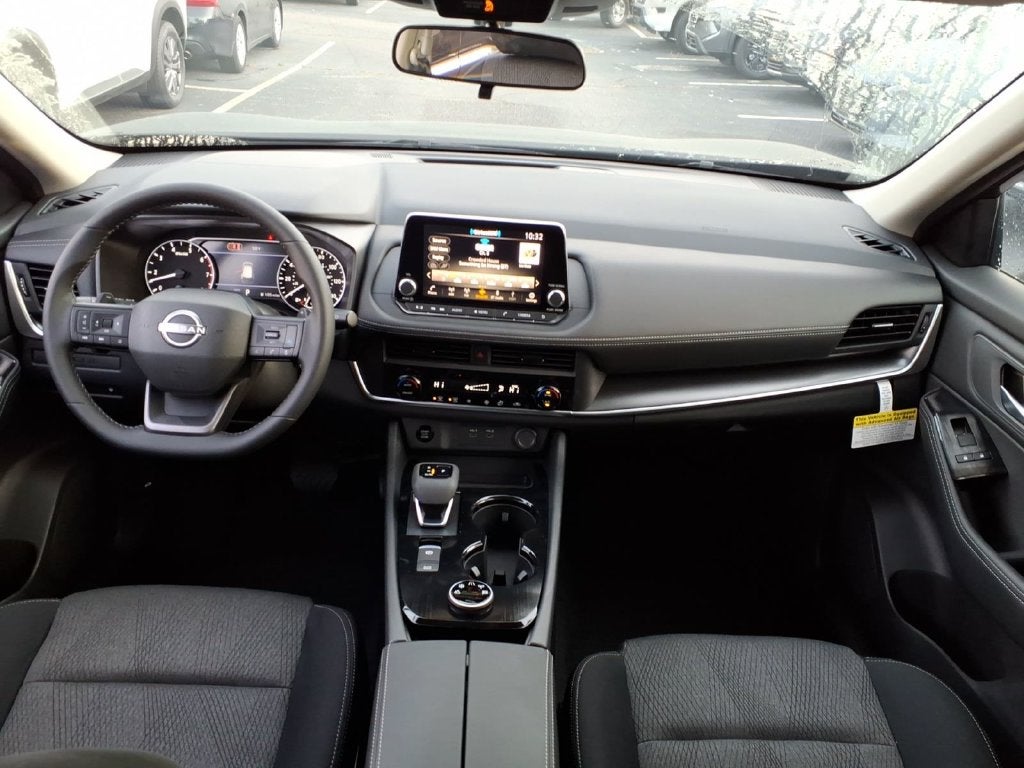 2027 Nissan Rogue SV