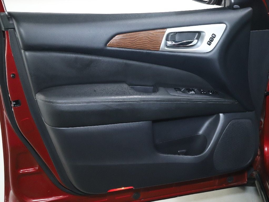 2018 Nissan Pathfinder Platinum