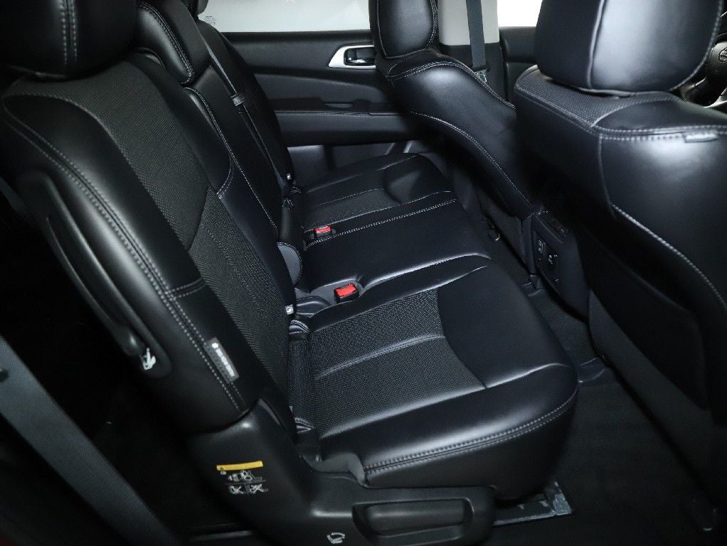 2018 Nissan Pathfinder Platinum