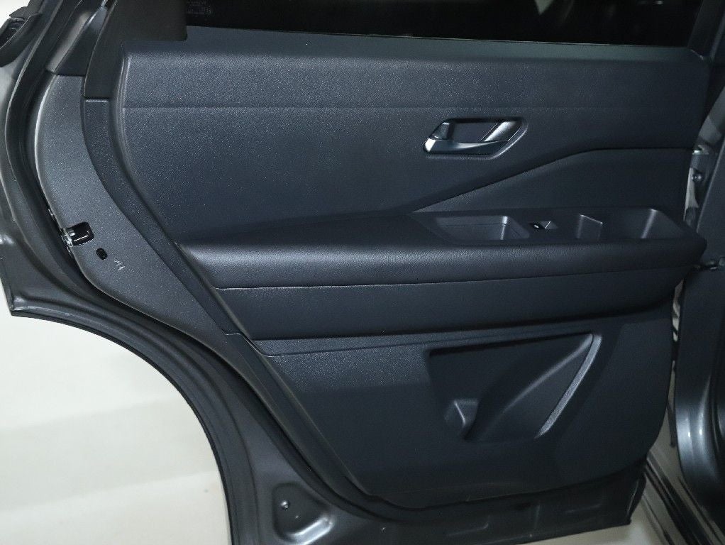 2022 Nissan Pathfinder S