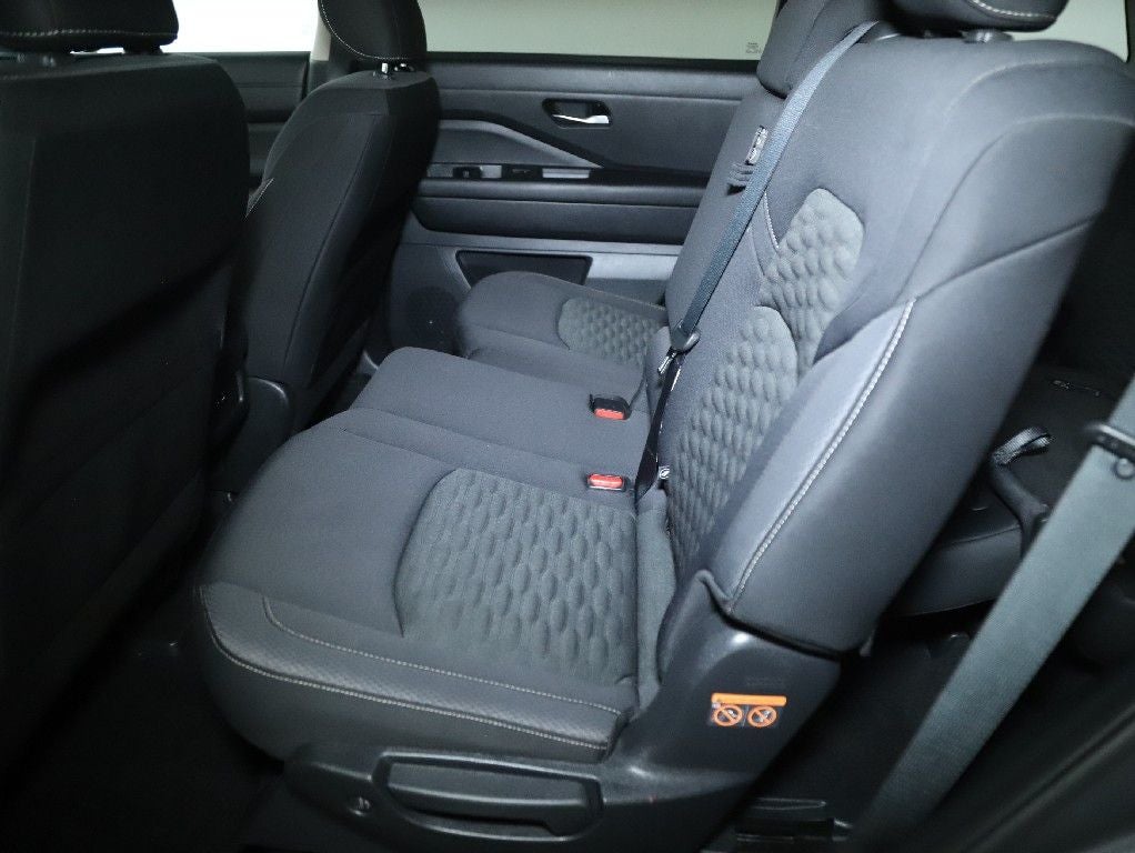 2022 Nissan Pathfinder S