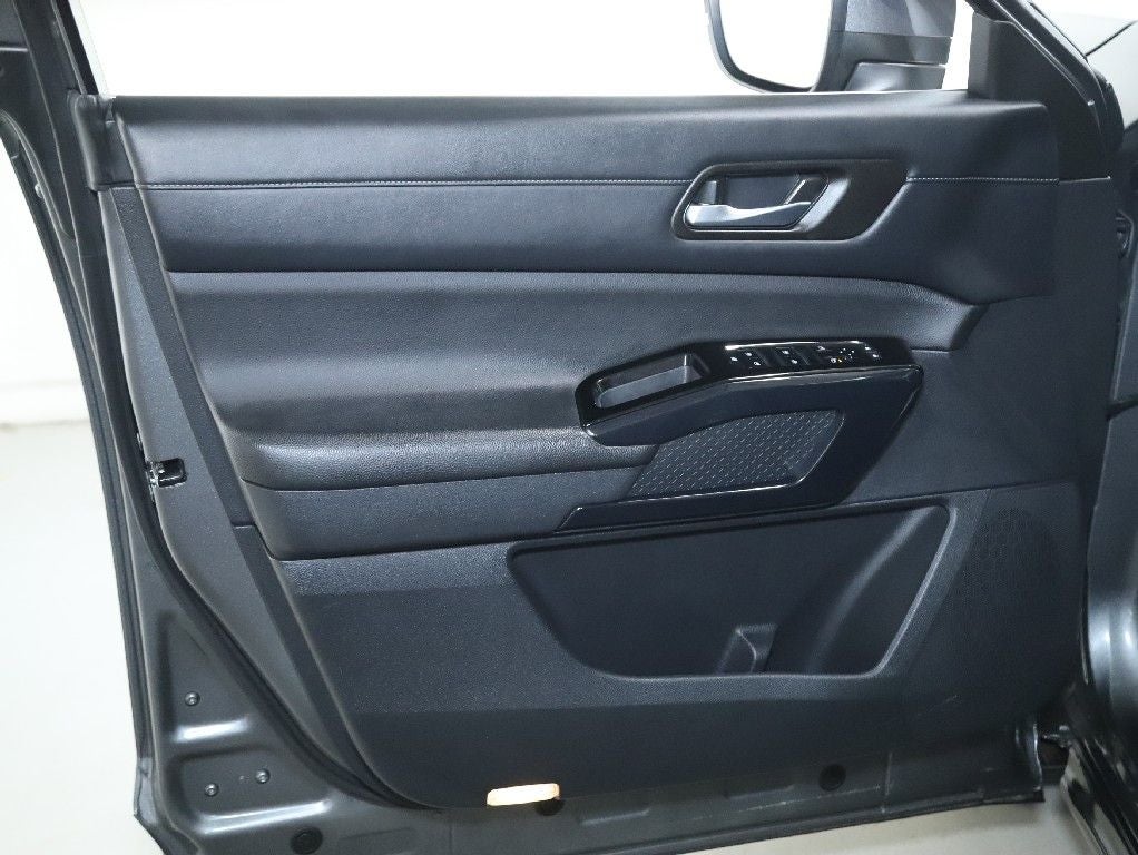 2022 Nissan Pathfinder S