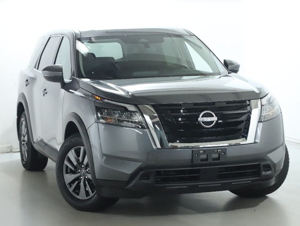 2022 Nissan Pathfinder S