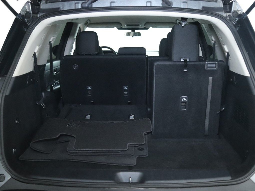 2022 Nissan Pathfinder S