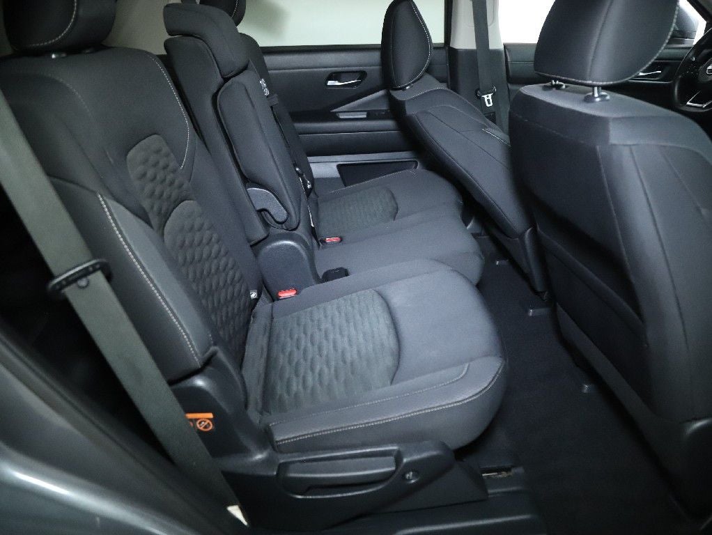 2022 Nissan Pathfinder S