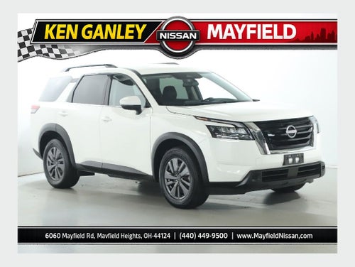 2024 Nissan Pathfinder SV