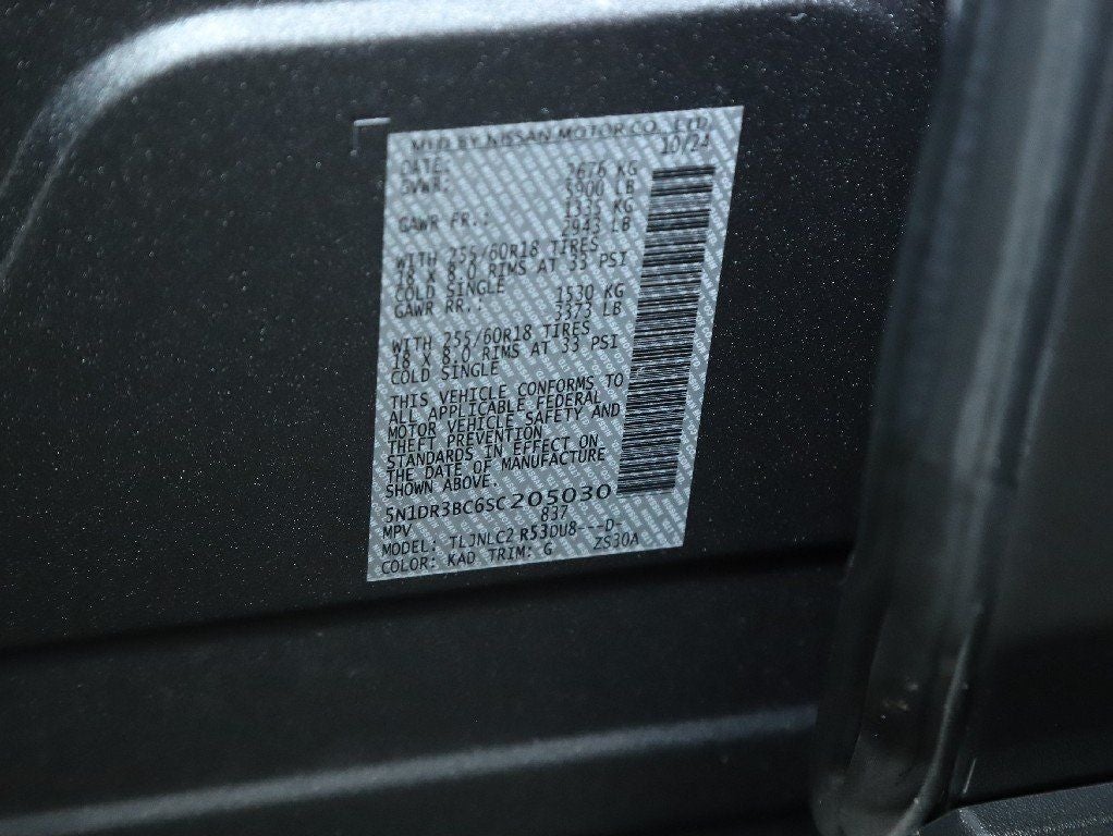 2025 Nissan Pathfinder SV