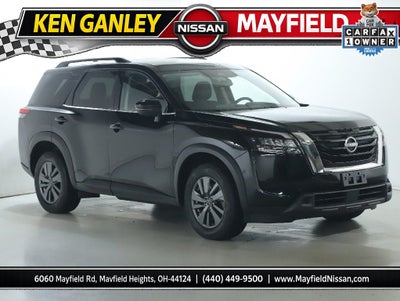 2025 Nissan Pathfinder SV