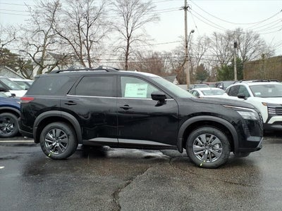 2026 Nissan Pathfinder SV