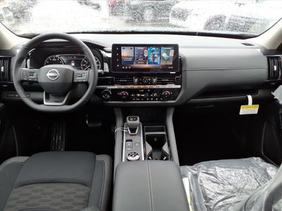2026 Nissan Pathfinder SV