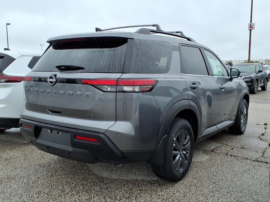 2026 Nissan Pathfinder SV