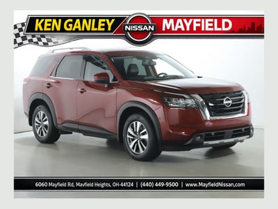 2022 Nissan Pathfinder SL