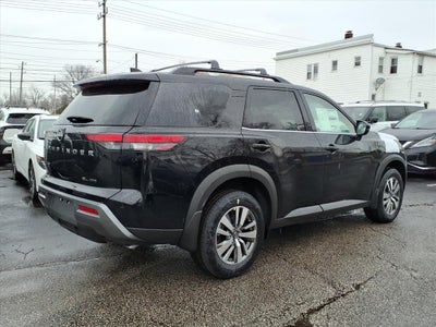 2026 Nissan Pathfinder SL