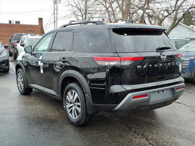2026 Nissan Pathfinder SL