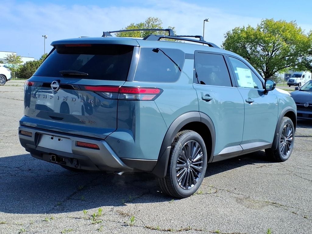 2026 Nissan Pathfinder SL