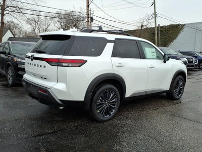 2026 Nissan Pathfinder SL