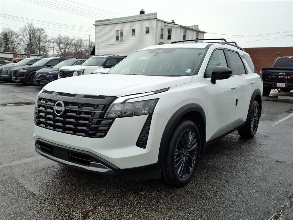 2026 Nissan Pathfinder SL