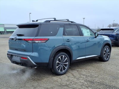 2026 Nissan Pathfinder Platinum