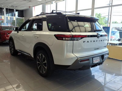 2026 Nissan Pathfinder Platinum