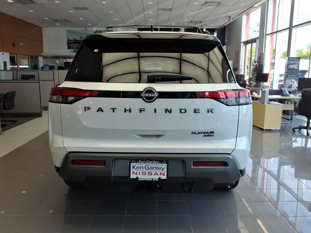 2026 Nissan Pathfinder Platinum