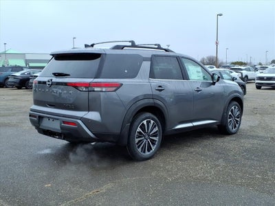 2026 Nissan Pathfinder Platinum