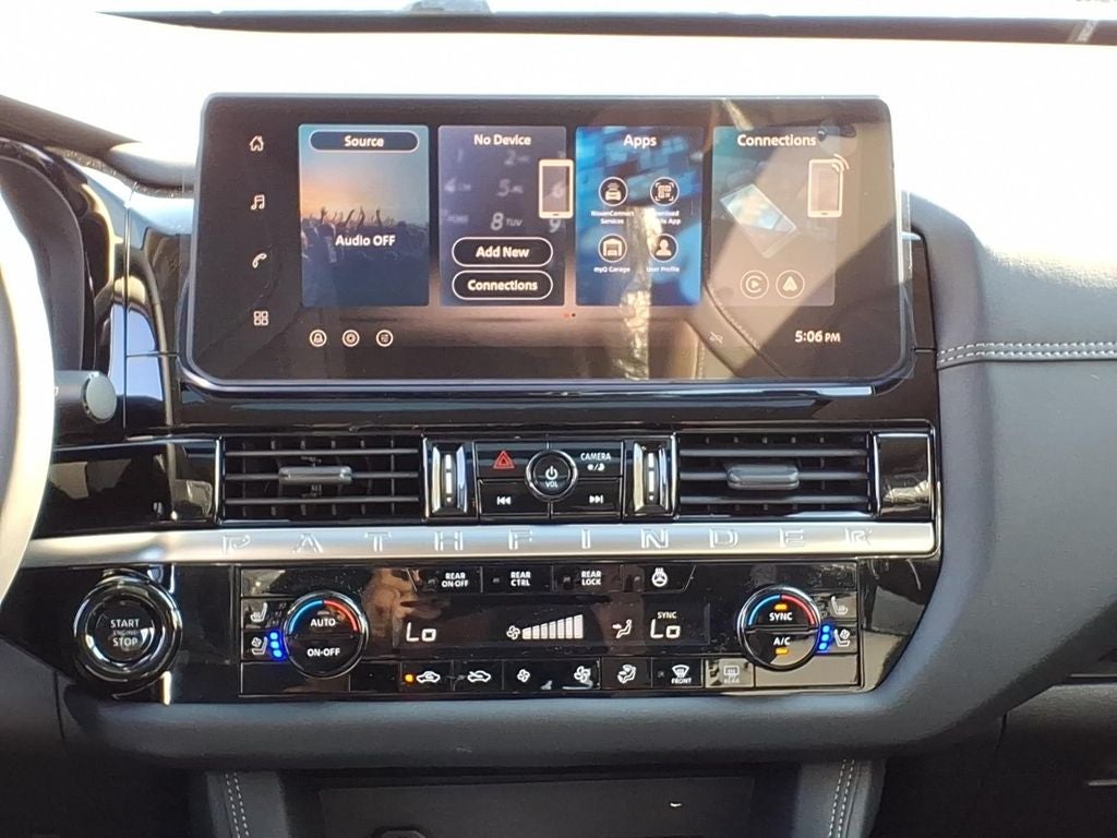 2026 Nissan Pathfinder Platinum