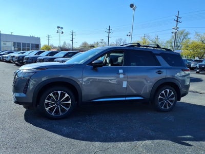 2026 Nissan Pathfinder Platinum