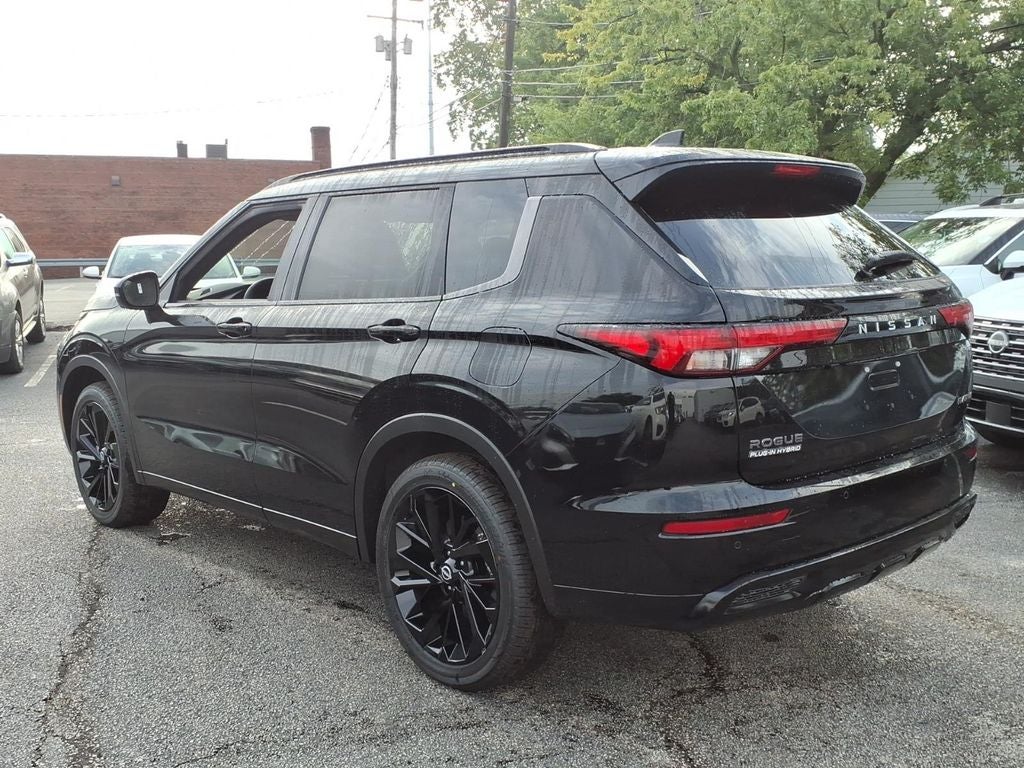 2026 Nissan Rogue Plug-In Hybrid Platinum