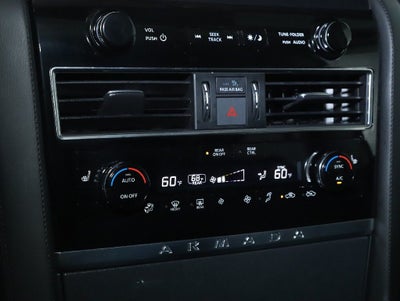 2024 Nissan Armada SV