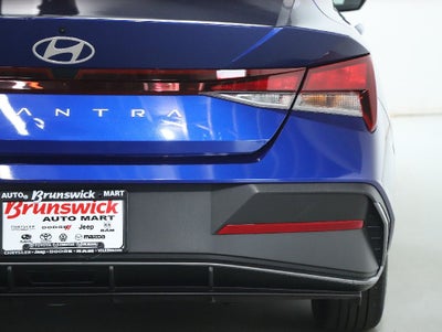 2024 Hyundai Elantra SE