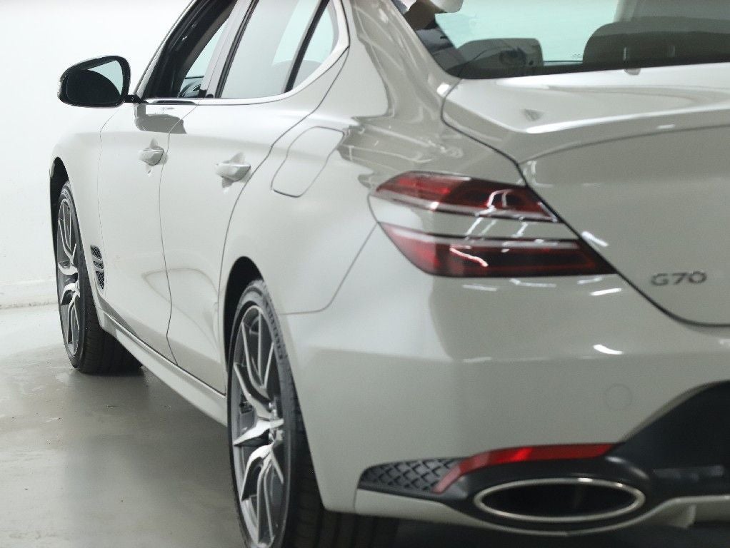 2025 Genesis G70 2.5T