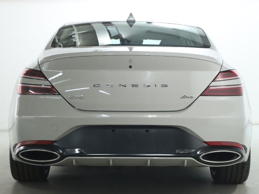 2025 Genesis G70 2.5T