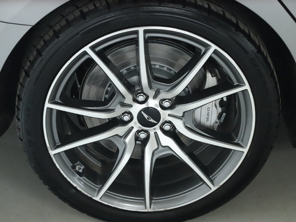 2024 Genesis G70 2.5T