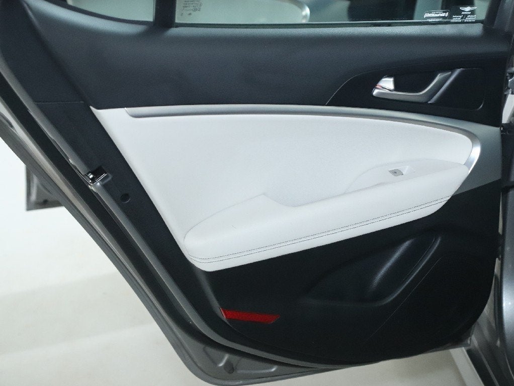 2024 Genesis G70 2.5T