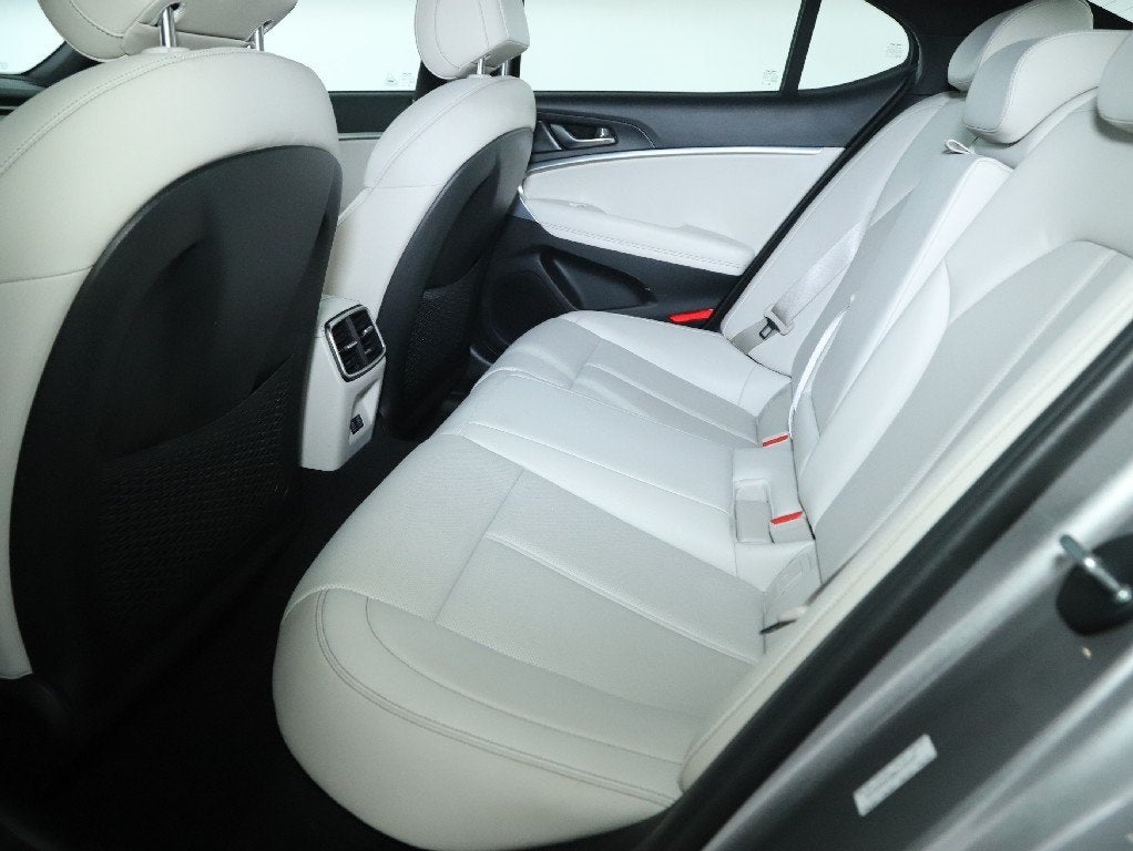 2024 Genesis G70 2.5T