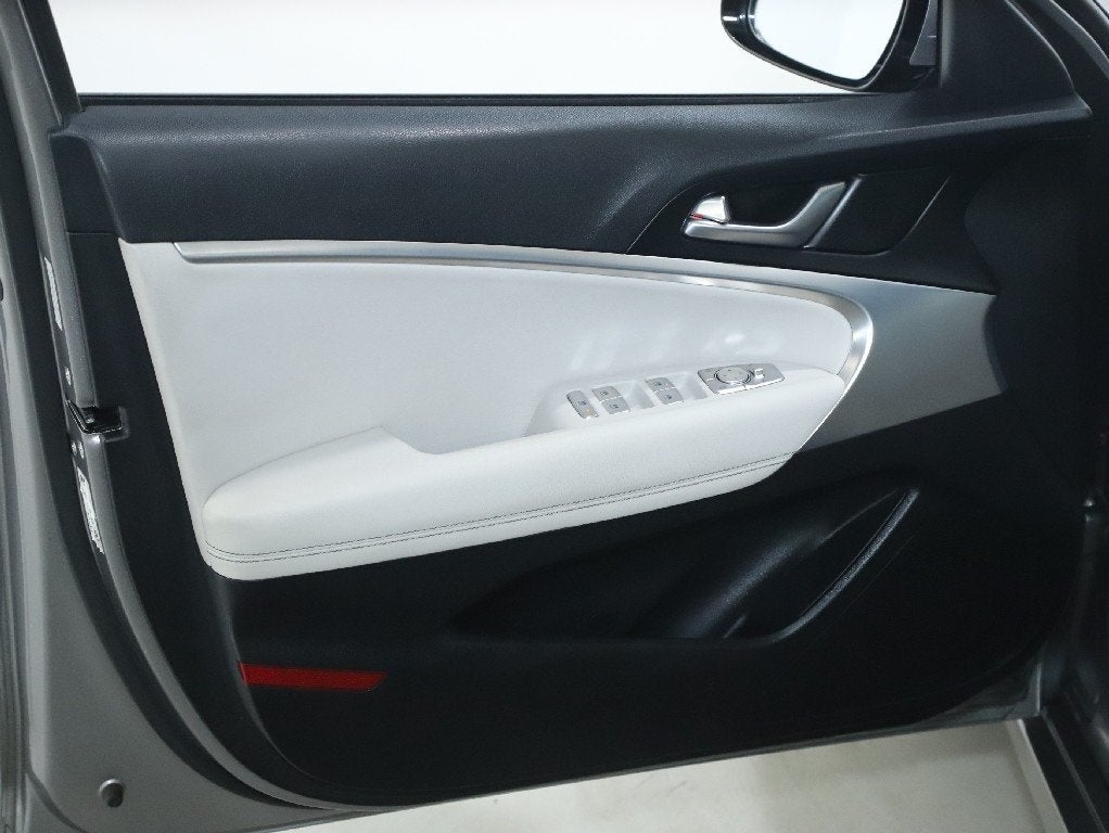 2024 Genesis G70 2.5T