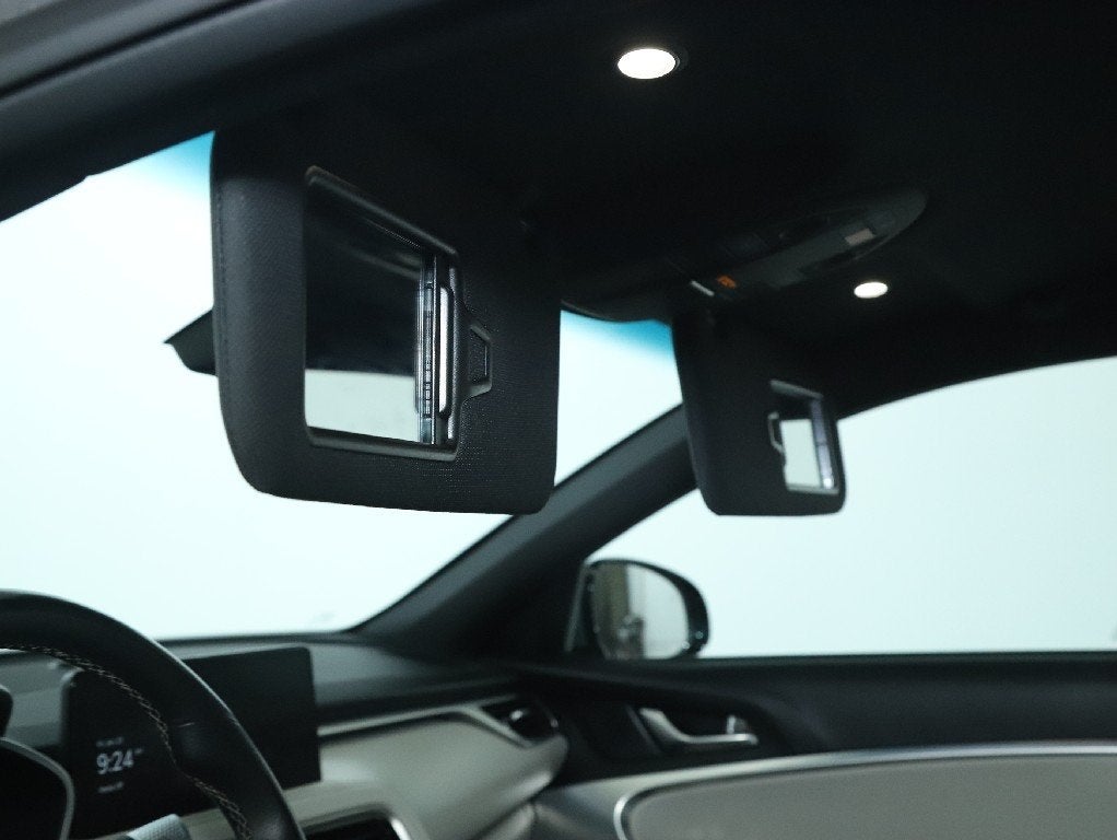 2024 Genesis G70 2.5T