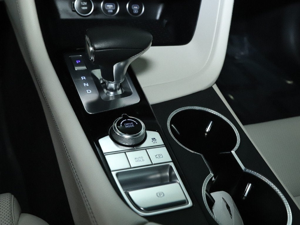 2024 Genesis G70 2.5T