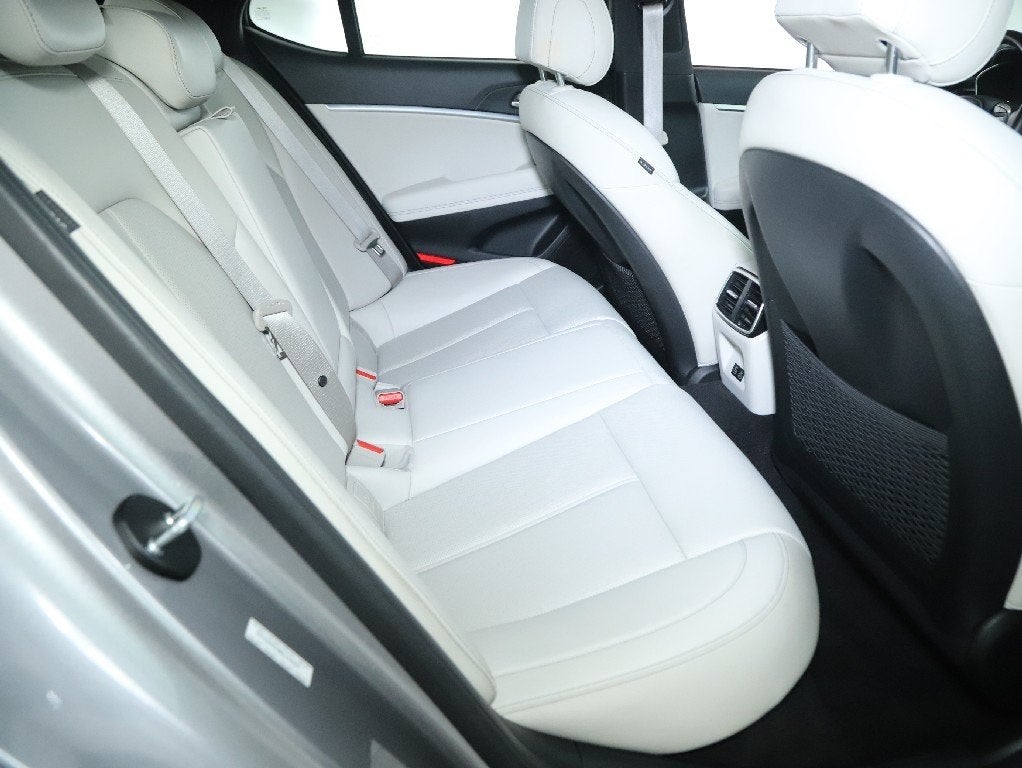 2024 Genesis G70 2.5T