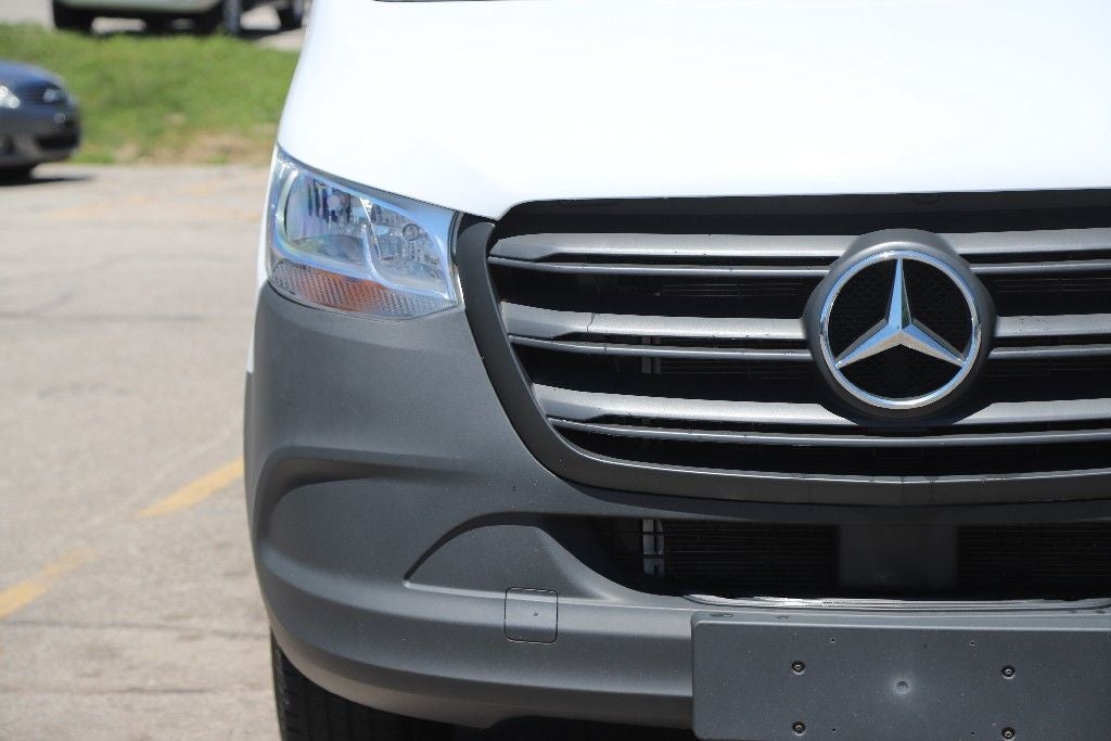 2024 Mercedes-Benz Sprinter 2500 Passenger 144 WB