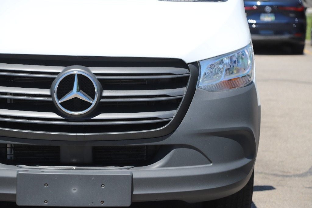 2024 Mercedes-Benz Sprinter 2500 Passenger 144 WB